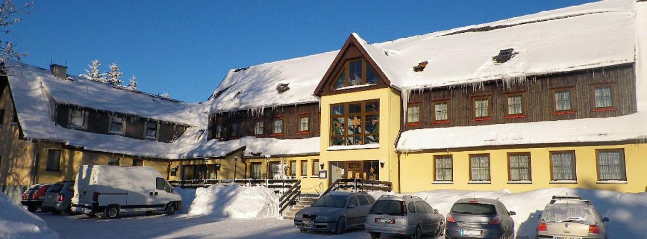 Hotel "Zum Einsiedler" Deutschneudorf Zewnętrze zdjęcie